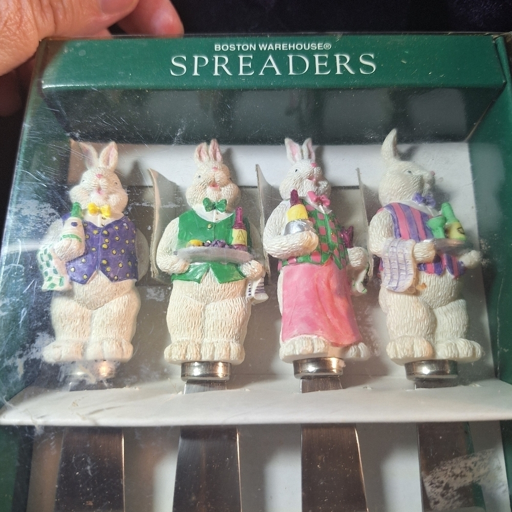 Bunny Spreaders Set Boston Warehouse